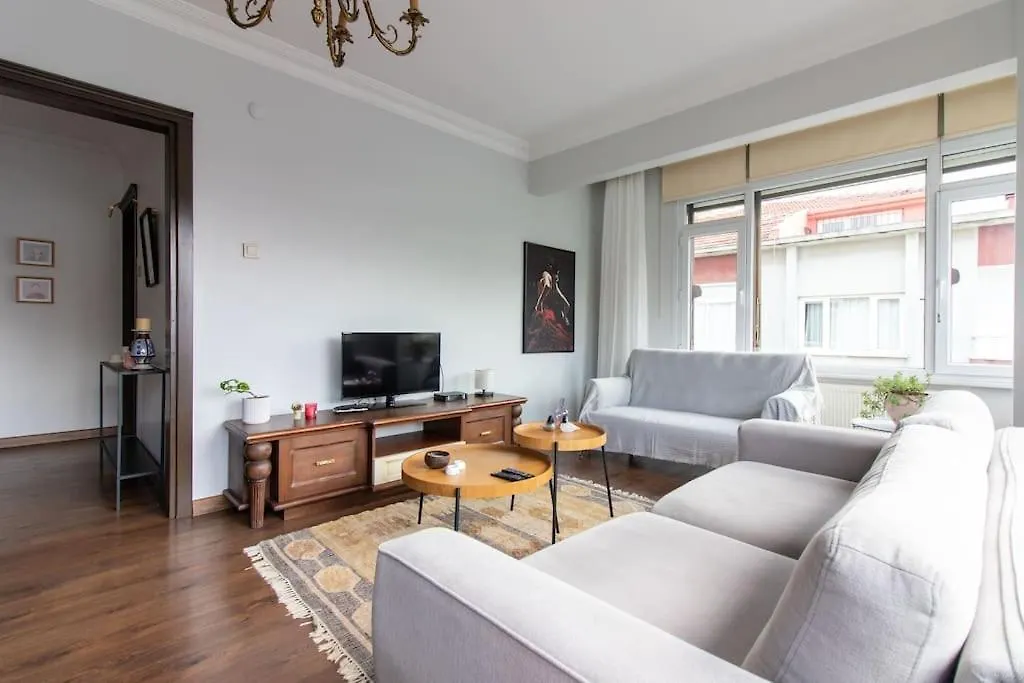 Апартаменты Bright Vibrant 3Br Haven Near Sea And Prime Locale Стамбул